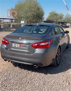 نيسان ألتيما